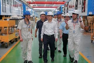 程冬然赴部分子公司及大连交大进行调研
