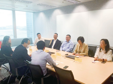杨龙在香港拜访中金公司